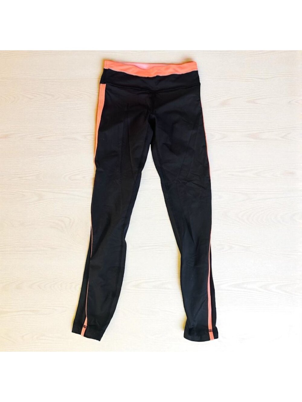 LULULEMON Black Orange Capri Workout Crop Pants Size 2